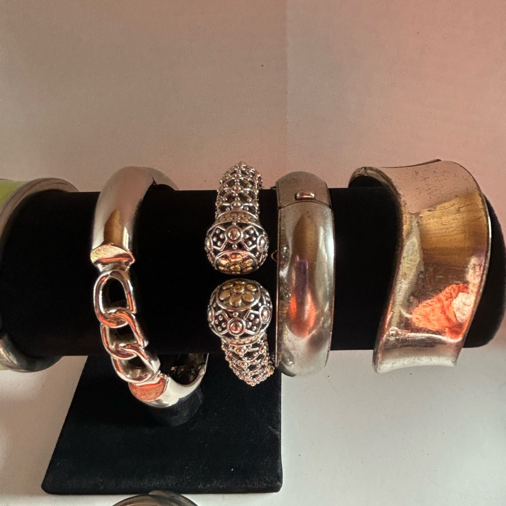 Elegant Silver and Gold Tone Hinged Bracelets VTG to Modern - Picture 5 of 5